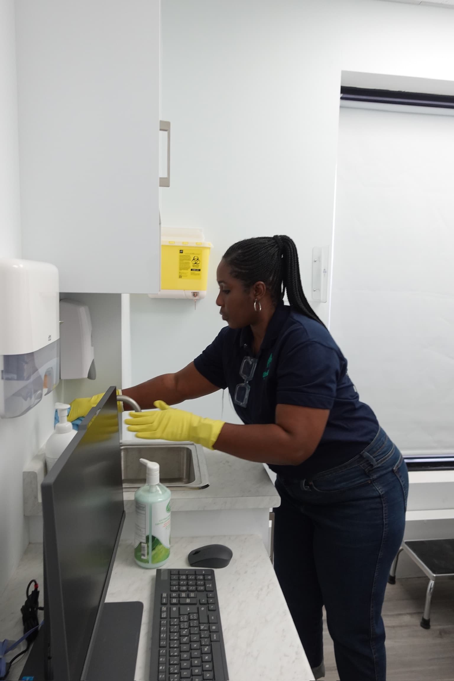 Why Professional Commercial Cleaning Matters for Your Business in Ontario